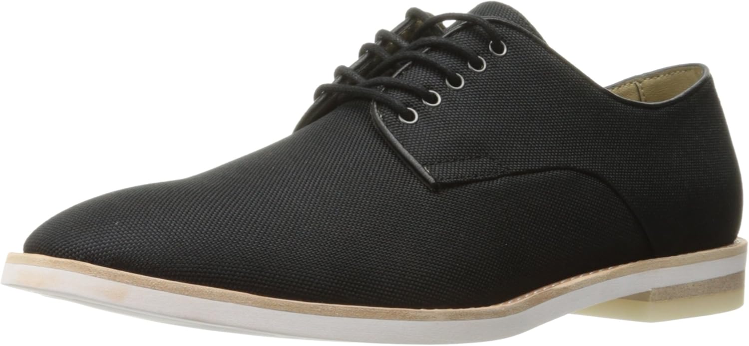 Calvin Klein Men�s Aggussie Nylon Oxford