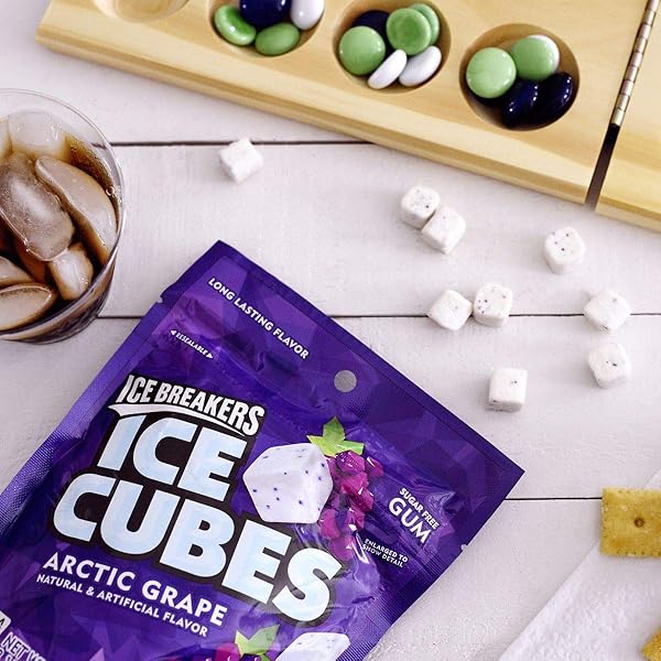 ICE BREAKERS ICE CUBES ARCTIC GRAPE SUGAR FREE CHEWING GUM POUCH, 8.11 OZ (100 PIECES)