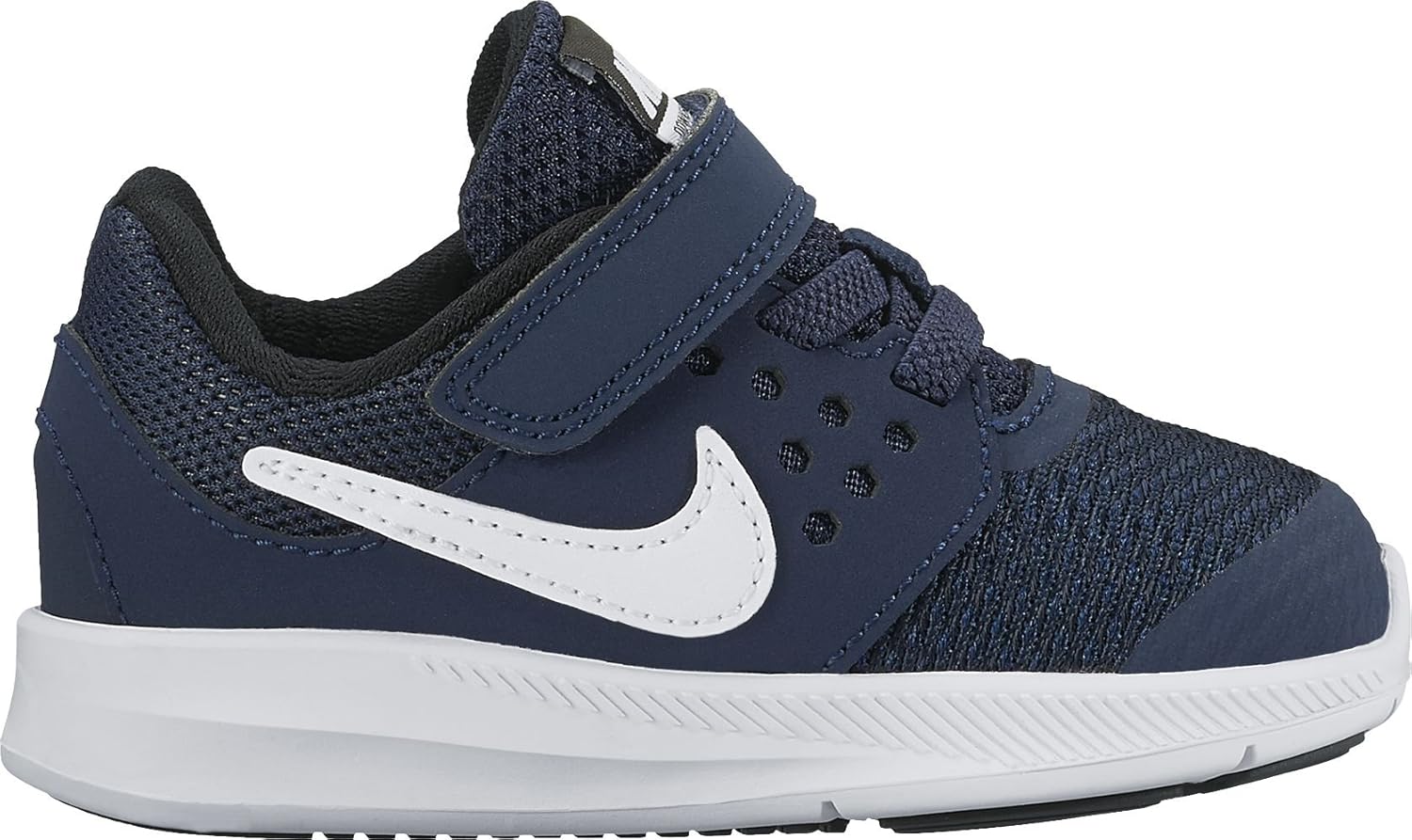 boys navy nike shoes