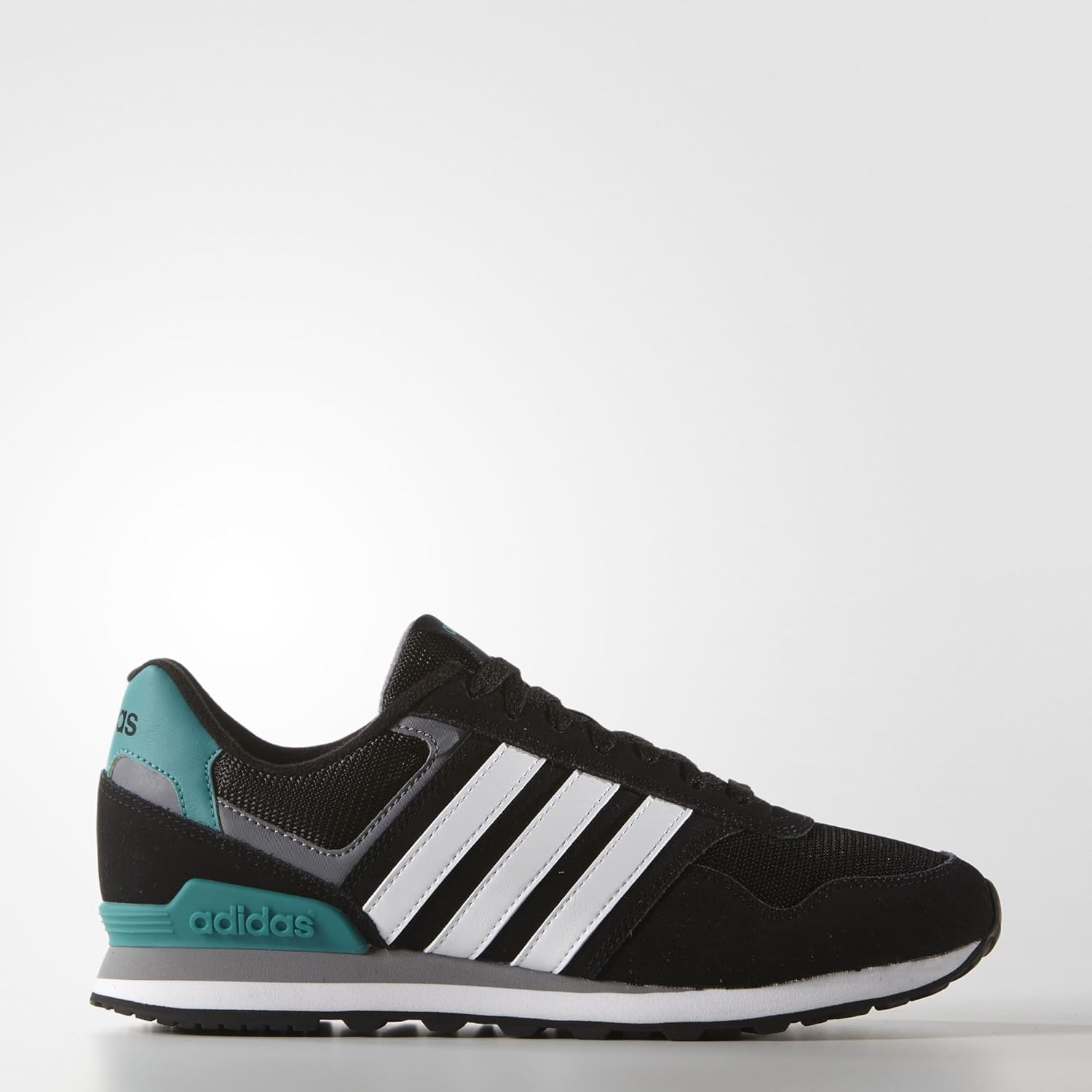 womens size 9 in mens adidas