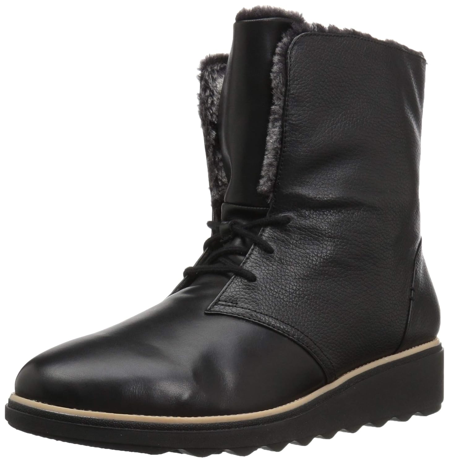 girls baseball shoes