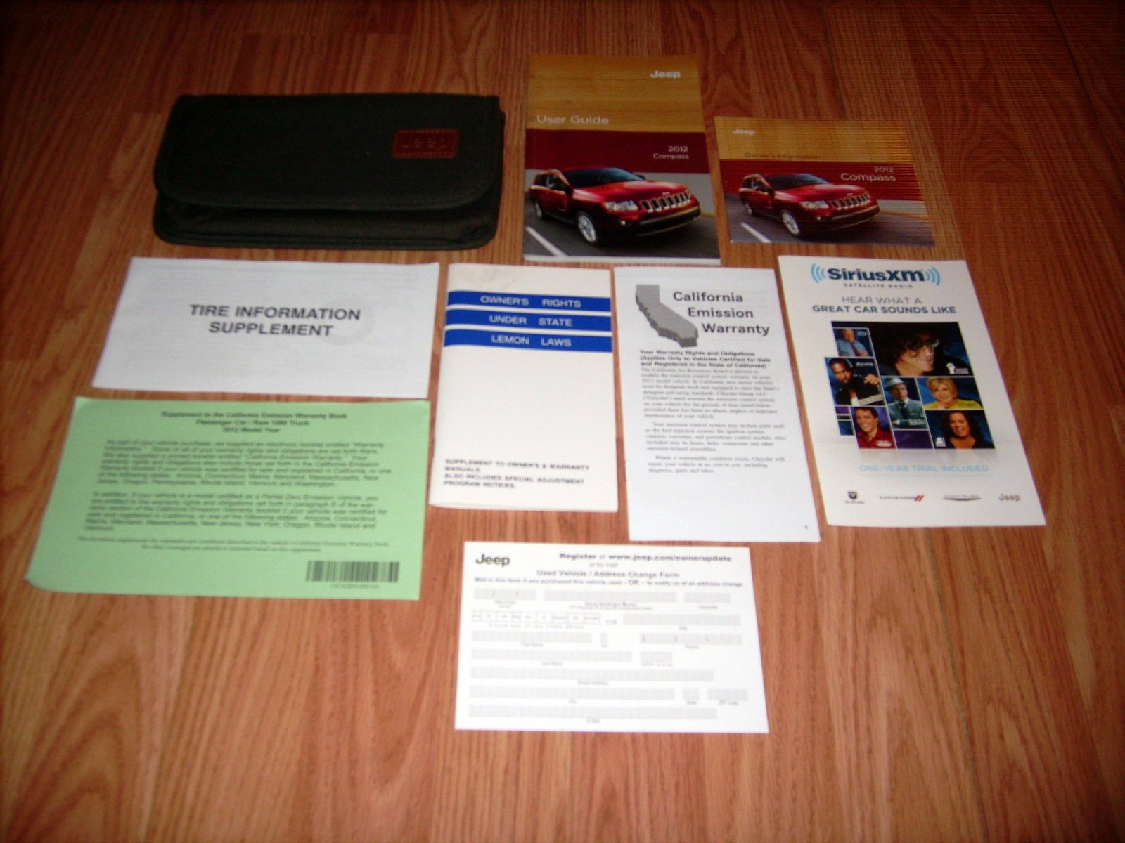 2012 Jeep Compass Owners Manual Paperback – 2012