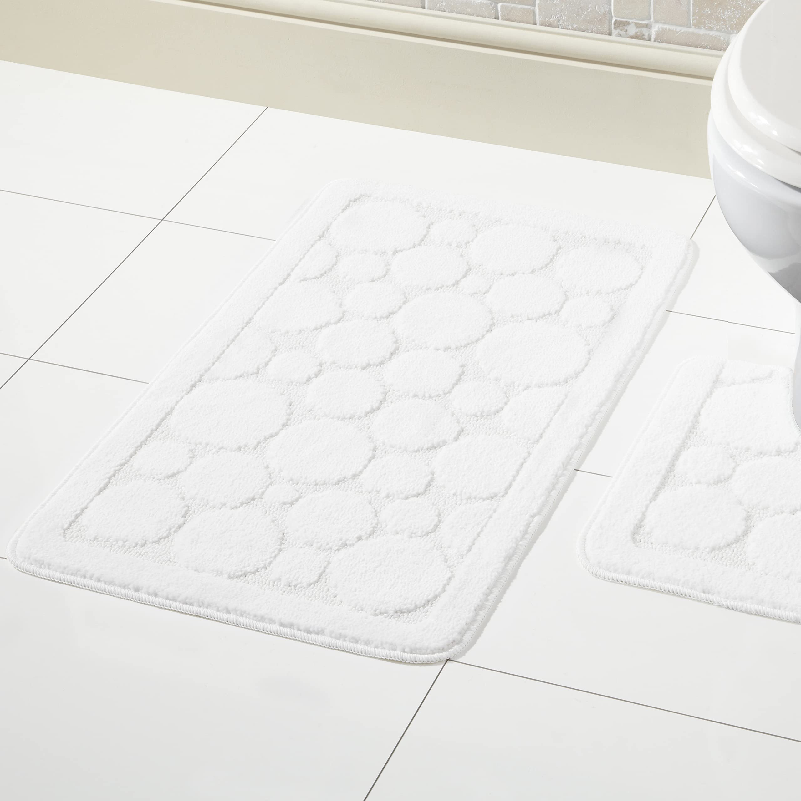 Olivia Rocco Cali Bubbles 2 Piece Bath Mat & Pedestal Set Non Slip Soft Absorbent Toilet Bathroom Mats Sets (White) — image 1
