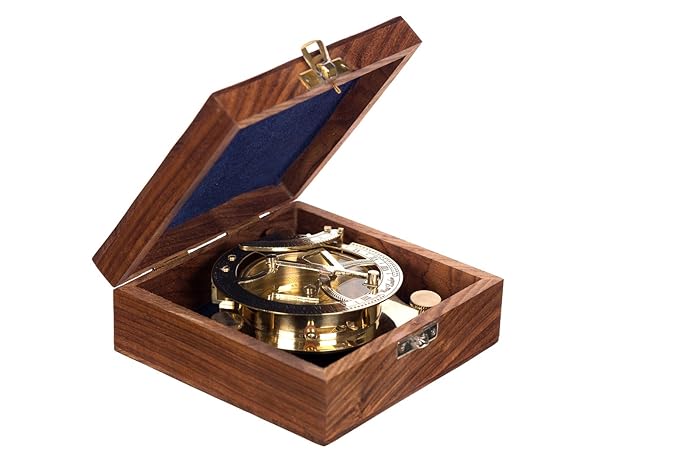 Dekorativer voll Funktionsfähiger großer nautischer Kompass 13109 aus Messing mit Sonnenuhr in edler Geschenk Holzbox . Nauti