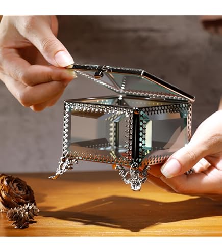 Vintage Glass Jewelry Box With Silver Accents - Perfect For Displaying Rings & Keepsakes