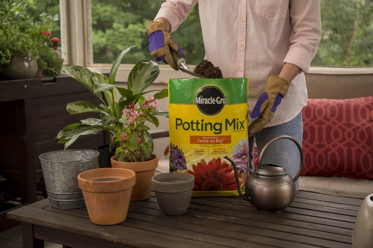 Miracle-Gro Potting Mix, 1 cu. ft. : Soil And Soil Amendments : Garden & Outdoor