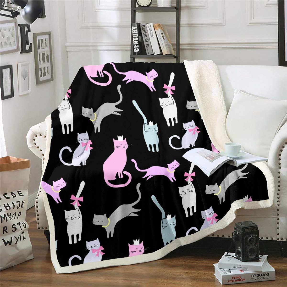 Girly Cute Cat Plush Throw Blanket Cartoon Kitten Pattern Fleece Sherpa Blanket Pet Cats Design Fuzzy Blanket for Sofa Couch Colorful Black Animal Theme Flannel Blanket Room Decor Baby 30"x40"