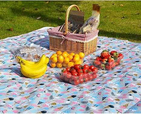 Amazon Co Jp レジャーシート 150 0cm 厚手 ピクニックマット 折りたたみ 防水 140 150 洗濯可能 持ち運び コンパクト花見 ピクニック 運動会 キャンプ 遠足 花火大会に大活躍 カーキ ピクニックシート キャンプシート ビーチシート4 6人用 ホーム キッチン