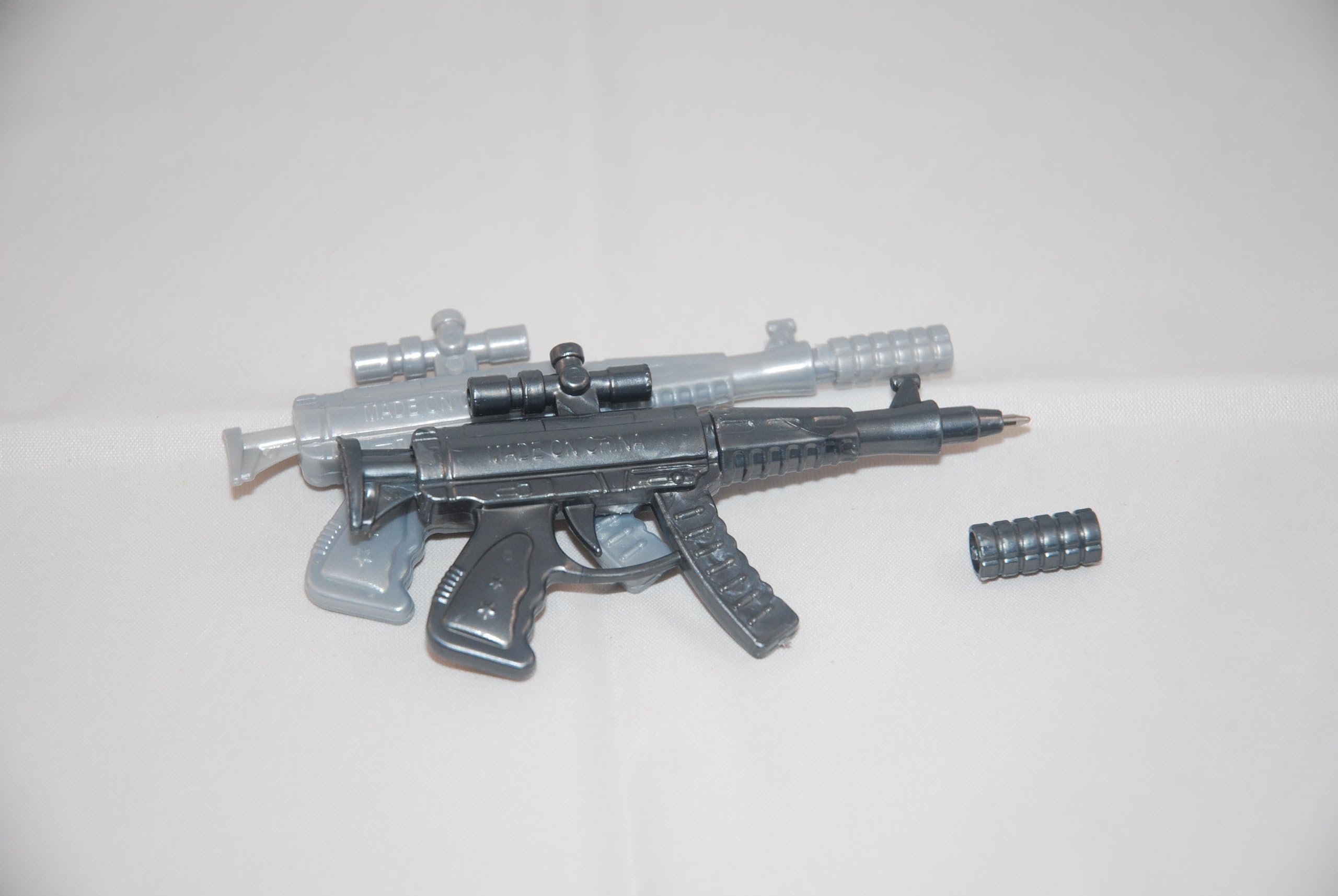 2 x MP5 Sub Machine Gun Pens, ideal for party pags