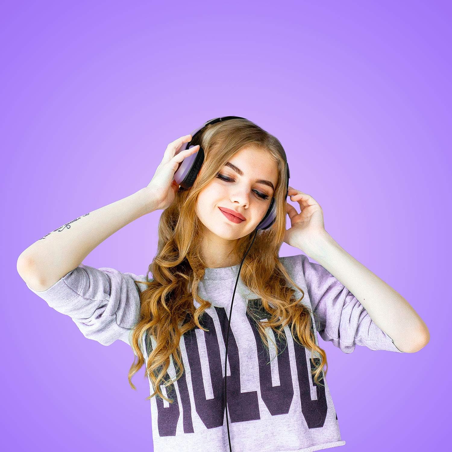 LORELEI X6 Over-Ear Headphones with Microphone, Lightweight Foldable & Portable Stereo Bass Headphones with 1.45M No-Tangle,Wired Headphones for Smartphone Tablet MP3 / 4 (Purple-Black): Home Audio & Theater