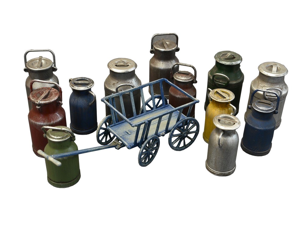 Miniart 1: 35 - Milk Cans with Small Cart