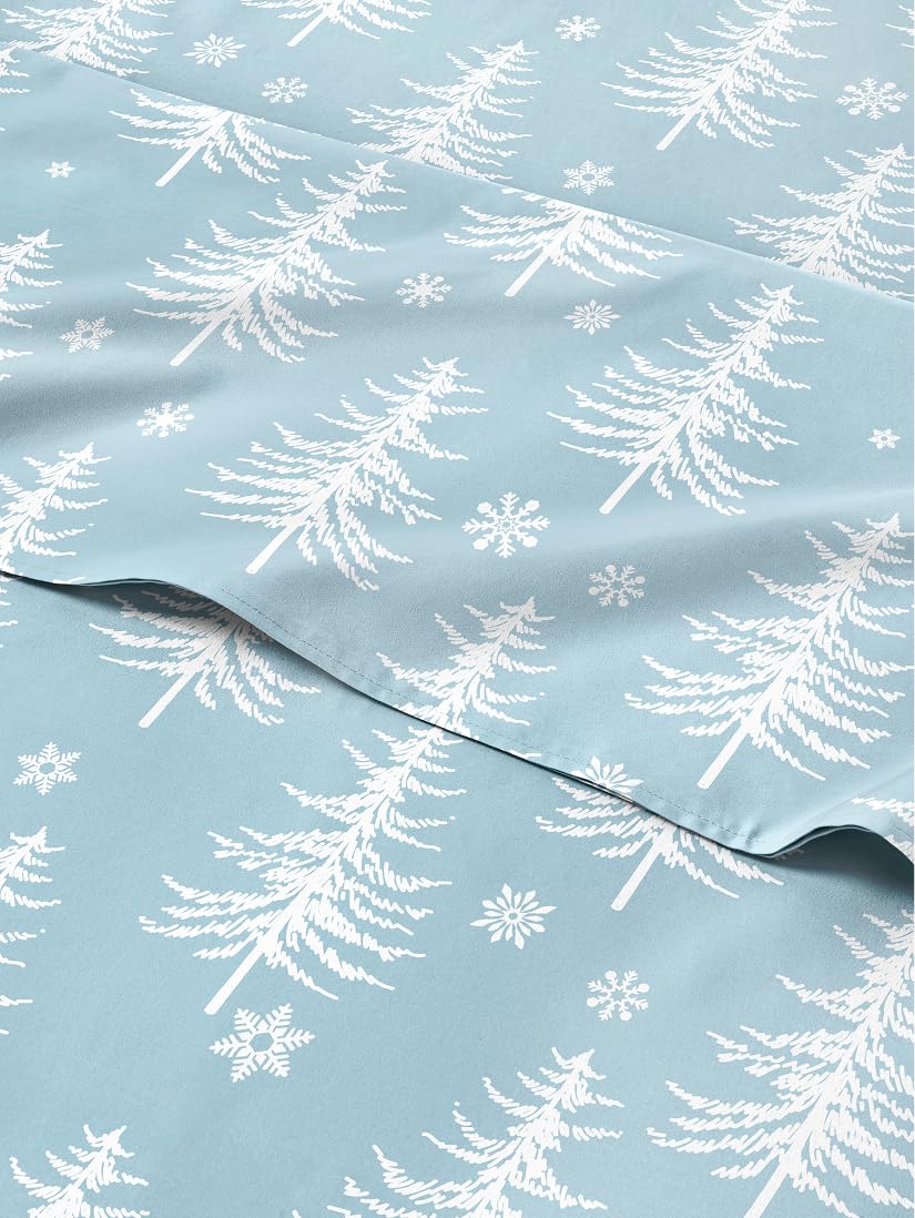 Full Christmas Snowflakes Sheet Set - Holiday Xmas Pattern Bedding Set - Deep Pockets - Snug Fit - 4 Piece - Wrinkle Free & Easy Fit - Cozy Festive Winter - Holiday Sheets for Women, Men, Kids & Teens Image