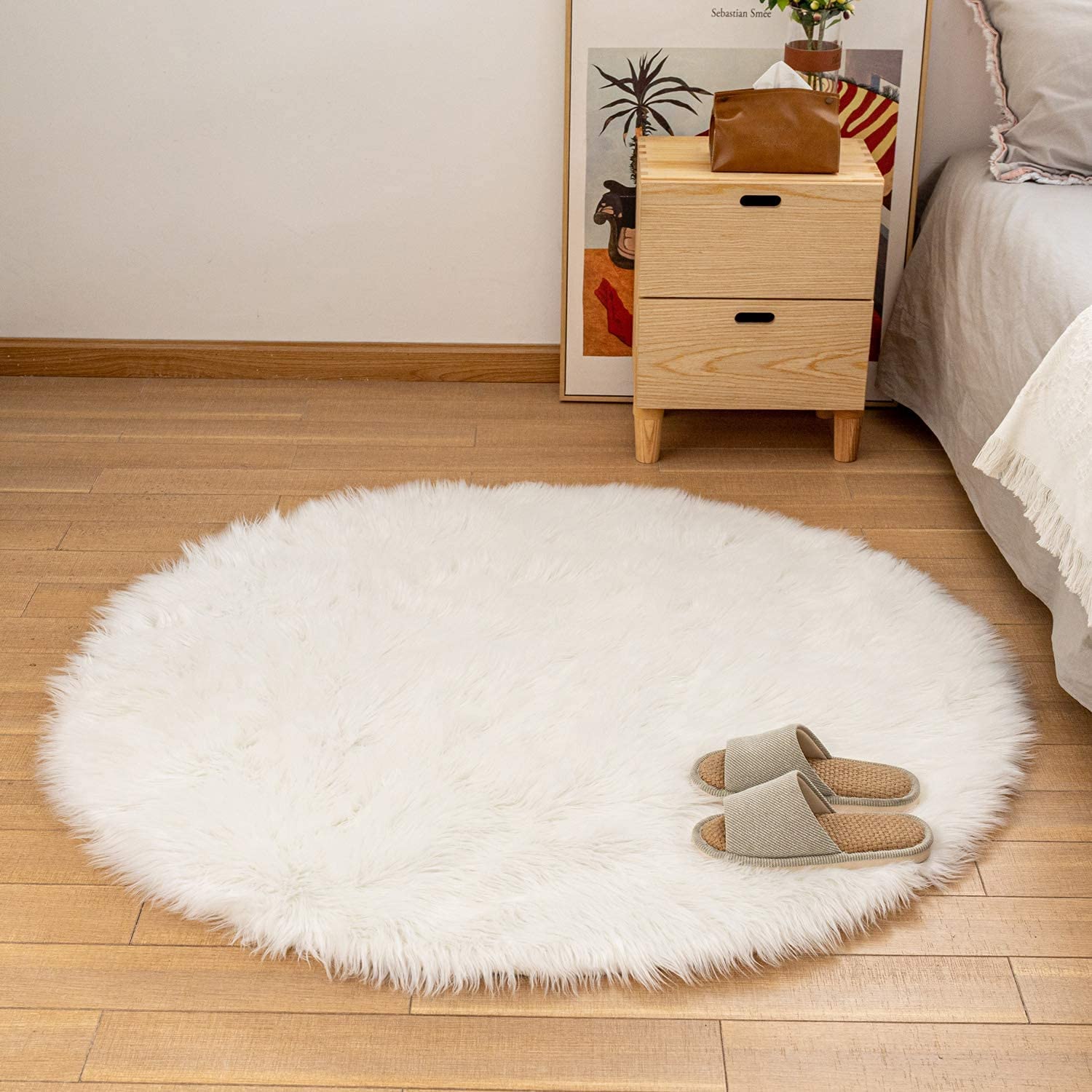 HLZDH Man-Made Luxury Wool Faux Fur Rug, Cozy Feel Like Real Wool Sofa Cushion (White Backed, 90 x 90 cm)