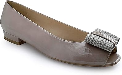 stuart weitzman flat shoes