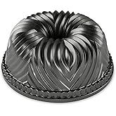 Nordic Ware Bavaria Bundt Pan, 10-Cup, Graphite