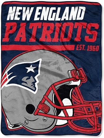 D H Nfl Superbowl Li Champion New England Patriots Throw Blanket The Pats Super Bowl 51 Football Team Spirit Winner Ne Patriot Sports Logo Helmet Fan Merchandise Navy Blue Red Grey White Amazon Co Uk