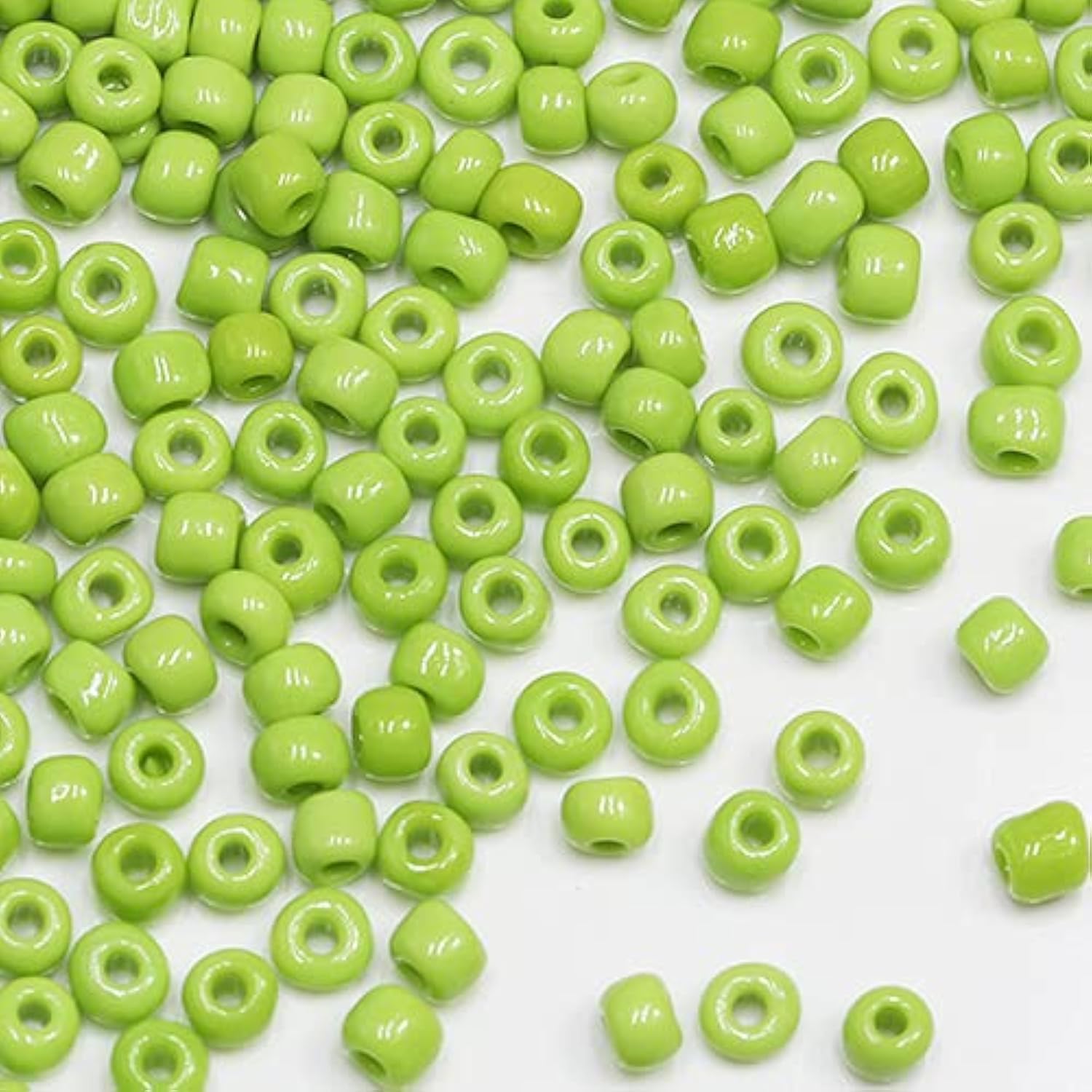 Tibaoffy Green Beads Size 6/0 Crafts Glass Seed Beads 4mm for Jewelry Making (Total About 100g About 1200pcs)