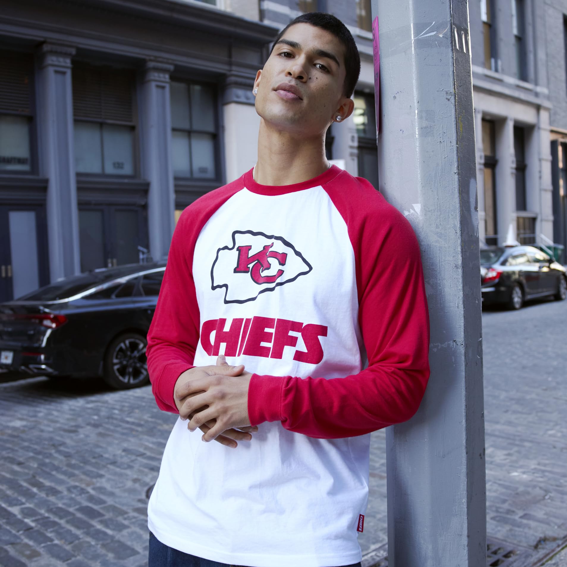 Ultra Game NFL Official Adults Super Soft Raglan Baseball Long Sleeve T-Shirt - Unisex, Cleveland Browns, White, X-Large