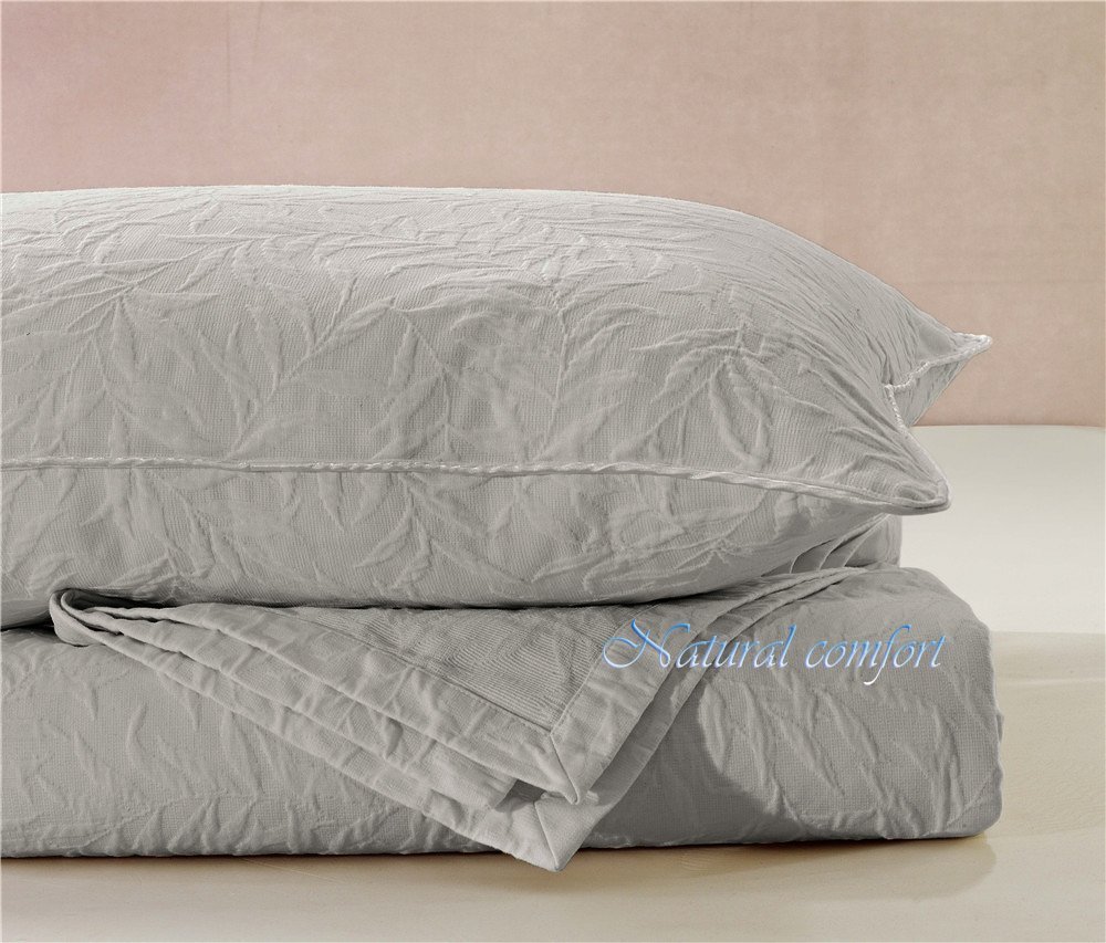 Natural Comfort Matelasse Blanket Coverlet King Foliage Pattern Washed