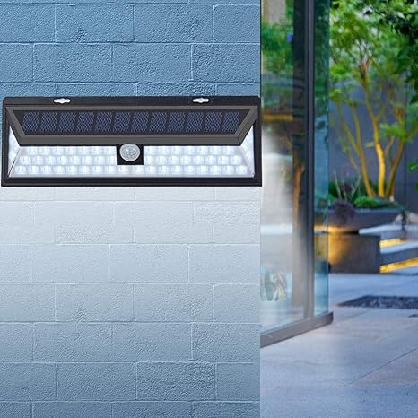Amazon Co Jp Shuaihui家の照明 Ledソーラー屋外ライト 庭 ガレージ 歩道に適したモーションセンサー1から160度の誘導角防水外壁の光太陽の光 との極度の明るい太陽の安全ライト Cou ホーム キッチン