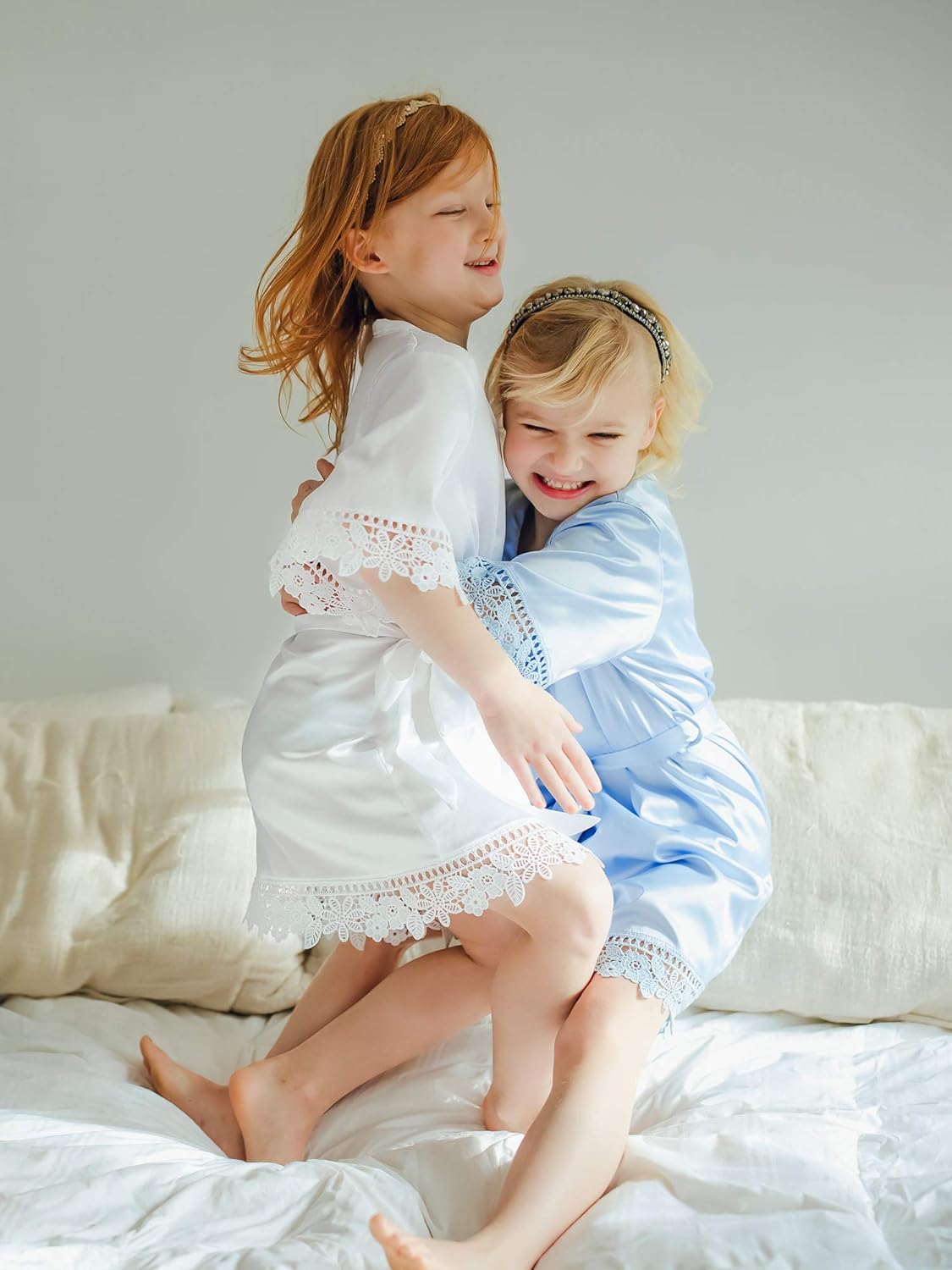AW BRIDAL Girls' Satin Kimono Robe Flower Girl Bathrobe Kids' Silk Nightgown with Lace Trim for Spa Party Wedding Birthday: Clothing