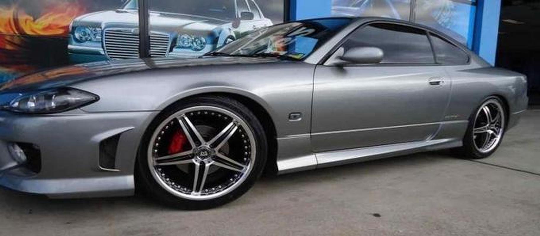 Motegi-Racing-MR107-Gloss-Black-Wheel-With-Machined-Face-18x85x1143mm-42mm-offset