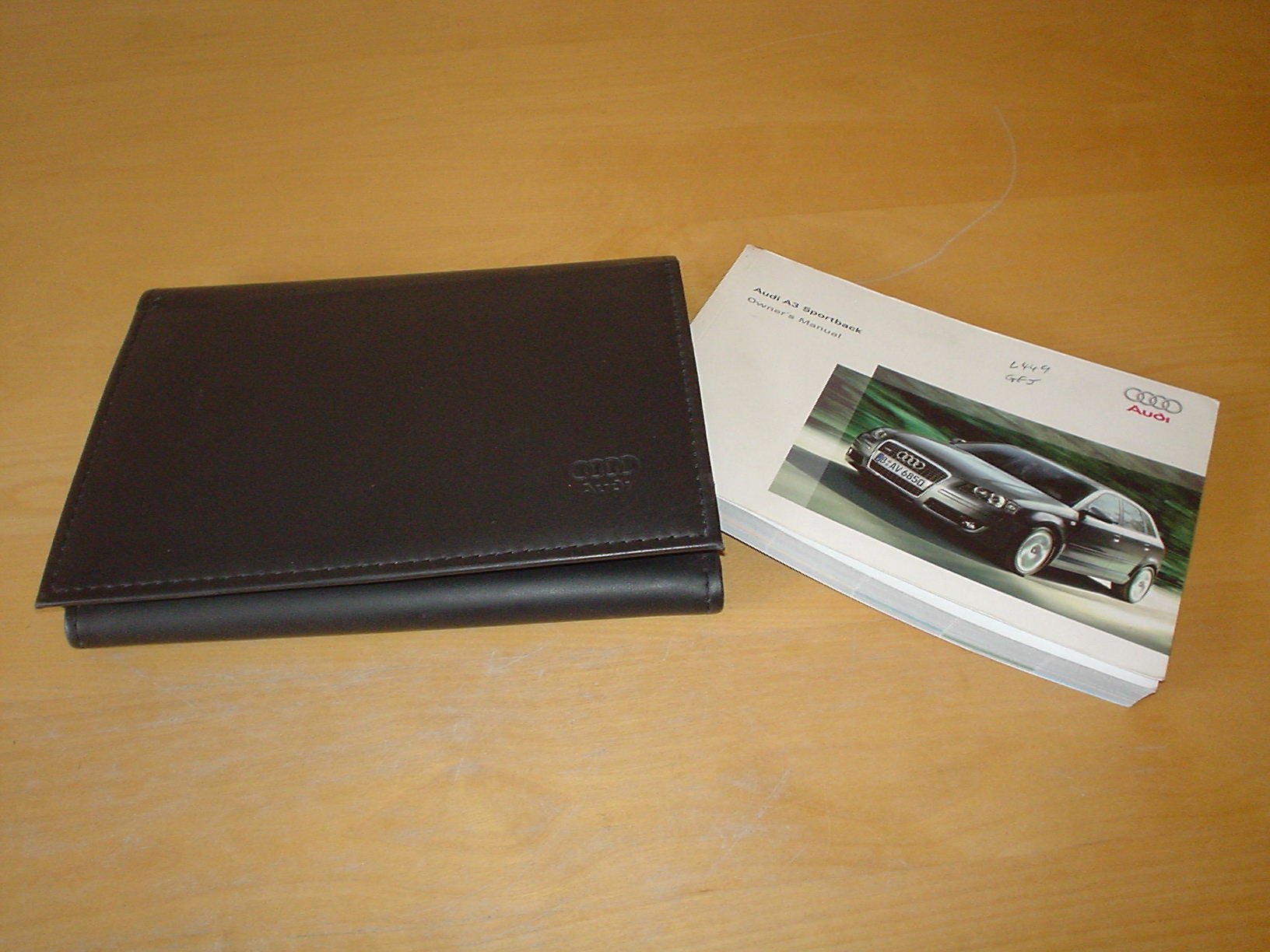 AUDI A3 8P SPORTBACK OWNERS HANDBOOK MANUAL Not Haynes (2003 - 2008)  PRE-FACELIFT 1.6 2.0 3.2 LITRE PETROL ENGINES 1.9 2.0 TDI DIESEL QUATTRO  Paperback – ...