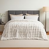 Amélie Home Faux Fur Throw Blanket for Bed, Ultra Soft Fuzzy Plush Bubble Blanket for Bedroom & Bed Decor, 108"x90", Cream White