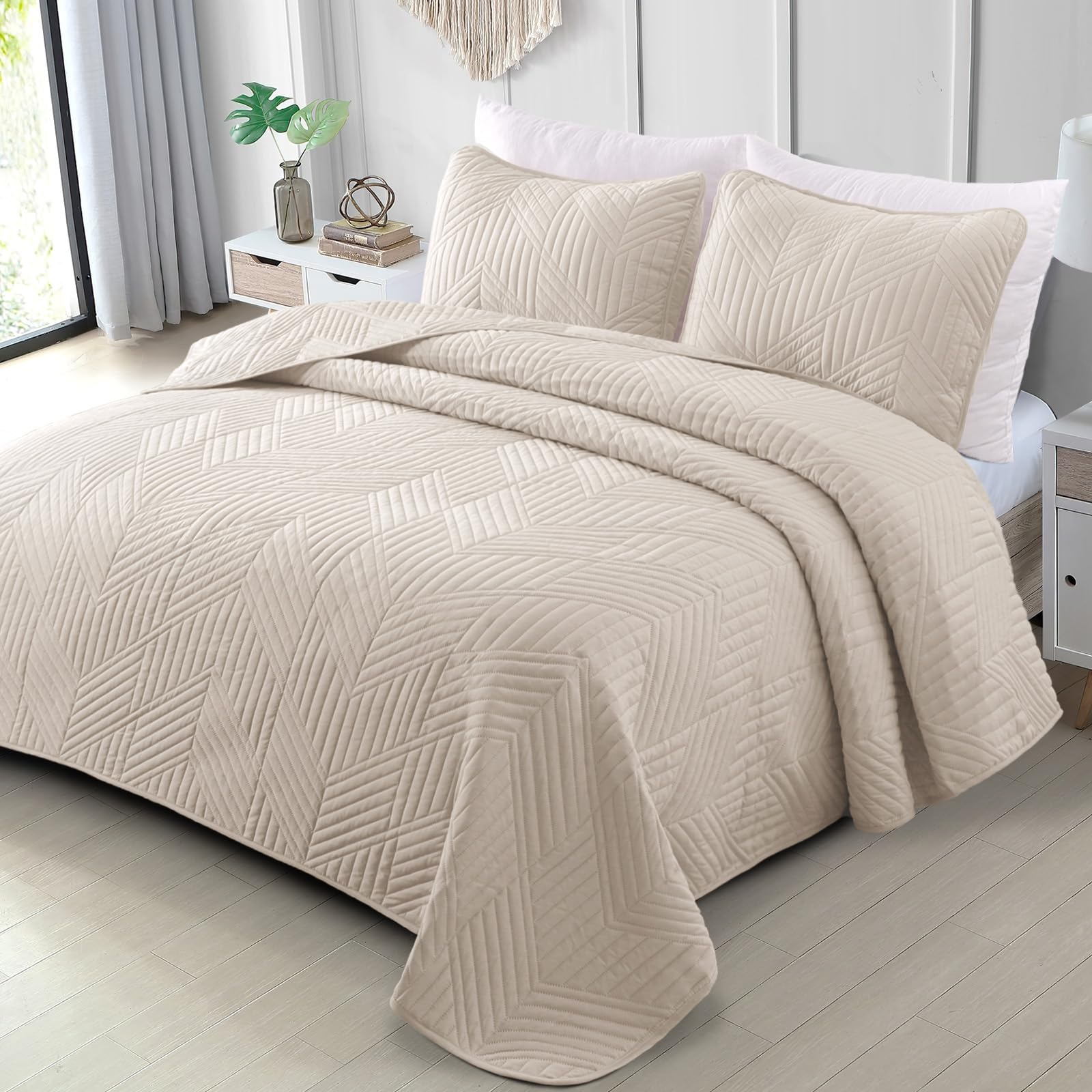 Photo 1 of Exclusivo Mezcla Ultrasonic Full Queen Quilt Bedding Set, Lightweight Brich Beige Bedspreads Soft Modern Geometric Coverlet Set for All Seasons (1 Quilt and 2 Pillow Shams)