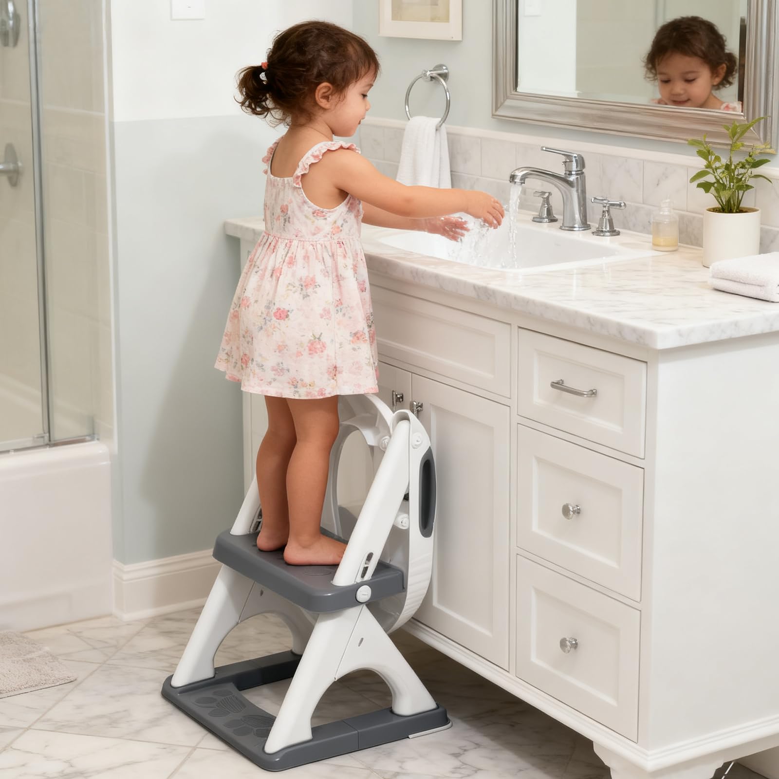 Potty Training Seat, SKYROKU Upgrade Toddler Toilet Seat for Kids Boys Girls, 2in1 Potty Training Toilet, Splash Guard Anti-Slip Pad Step Stool,New Sector-Shape Stabilized Base and heavier (8899 Grey)