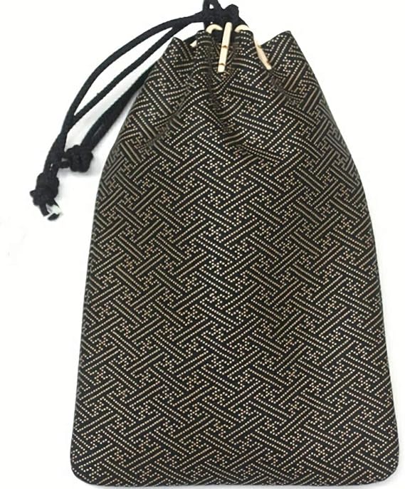 Amazon 鹿革 漆 印伝 巾着 メンズ 男物 印傳屋 Inden Ya 甲州印伝 バッグ 合切袋 信玄袋 巾着袋 紗綾型 黒 白 No 3004i 和装小物 通販