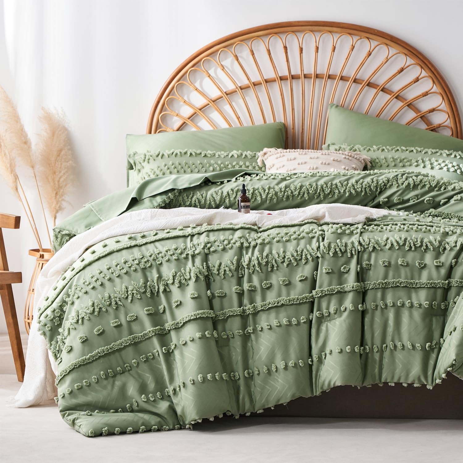 sponwilar 7 Pieces Queen Comforter Set, Sage Green Tufted Boho Shabby ...