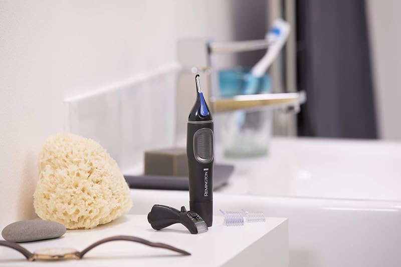 Cortapelos Nariz y Orejas Nano Series, Recortador Pelos Nariz, Orejas, Cejas y Vello Facial, Recortador Vertical, 2 Peines, Cortador Precisión con Peine Ajustable, Resistente Agua - NE3870