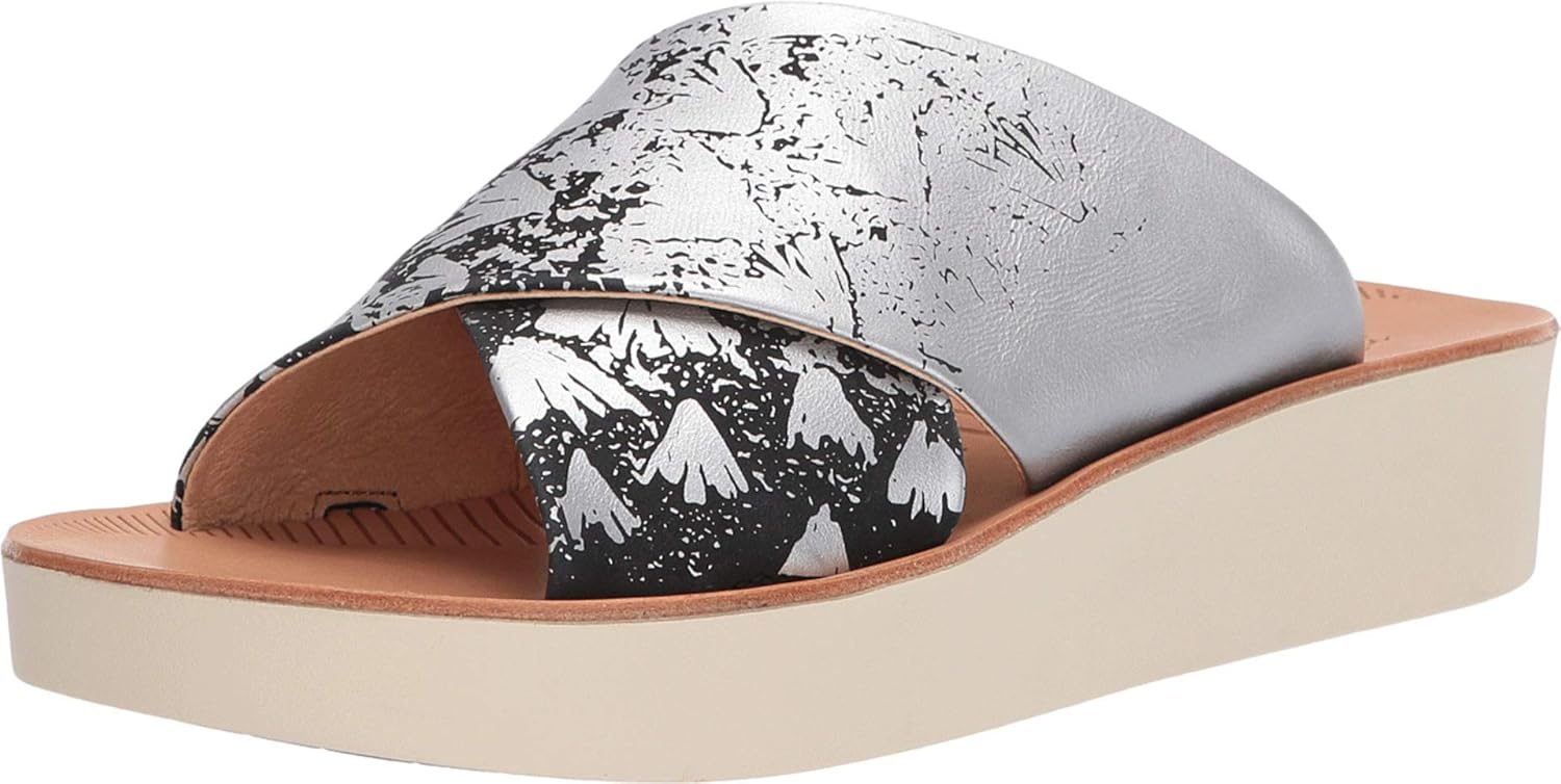 olukai womens shoes amazon