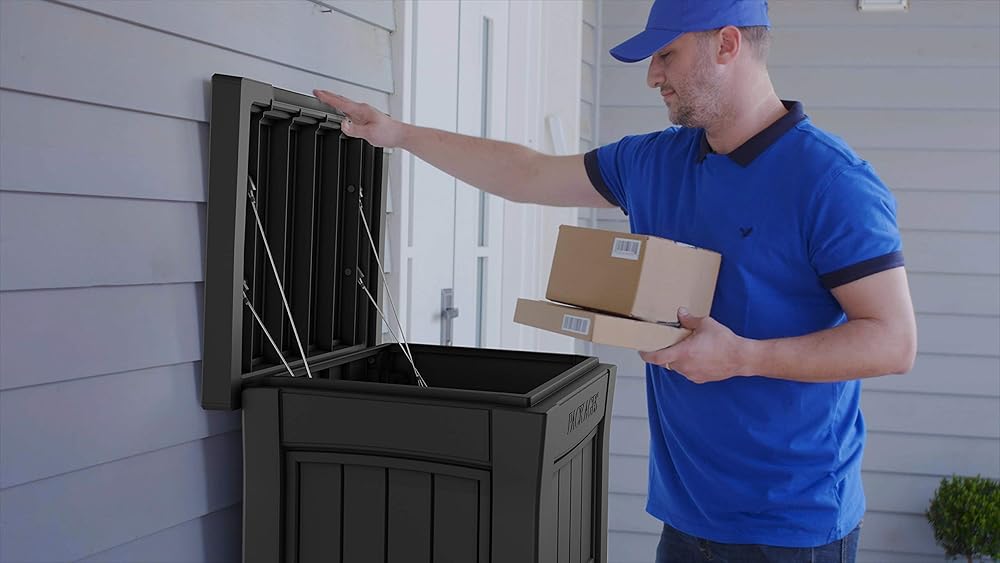 Paketbriefkasten mit Einwurfklappe