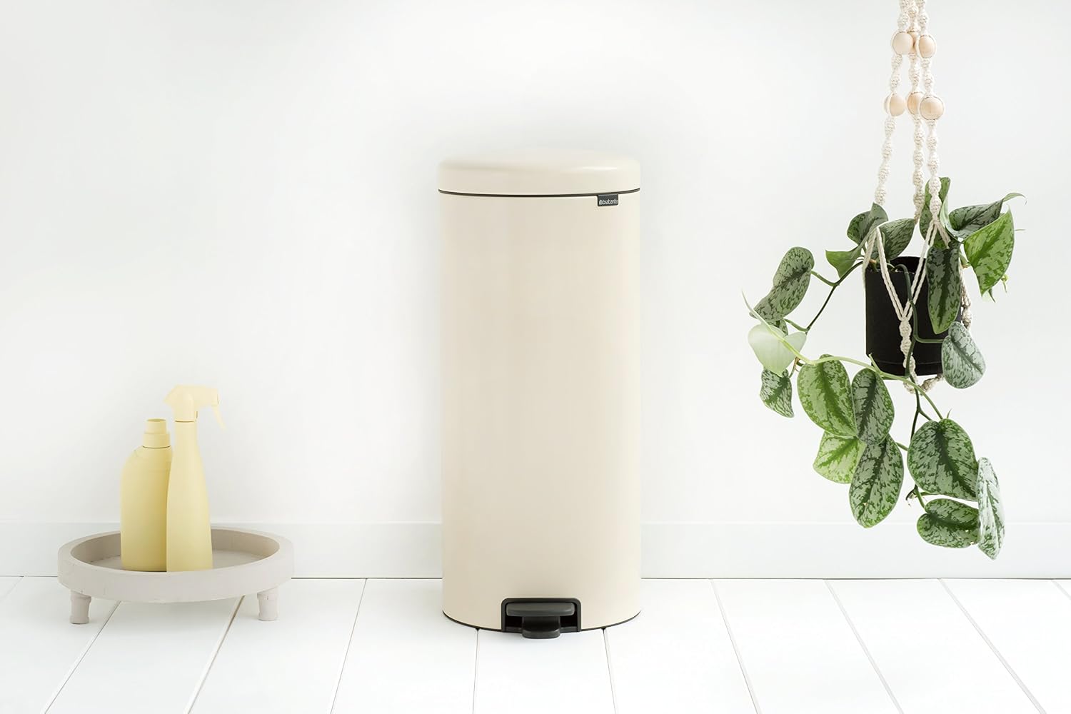 Brabantia NewIcon Pedal Bin 30 L (Almond) Soft-Closure Kitchen Rubbish Bin with Removable Inner Bucket + Free Bin Bags - Image 4