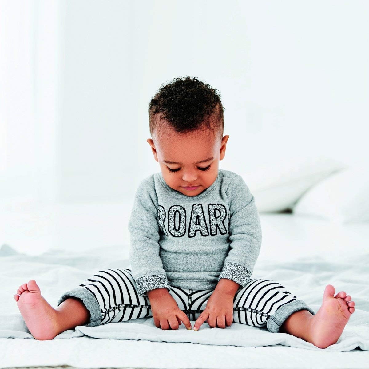 Carter's Infant Boys Gray Roar Baby Sweater Sweatshirt: Clothing