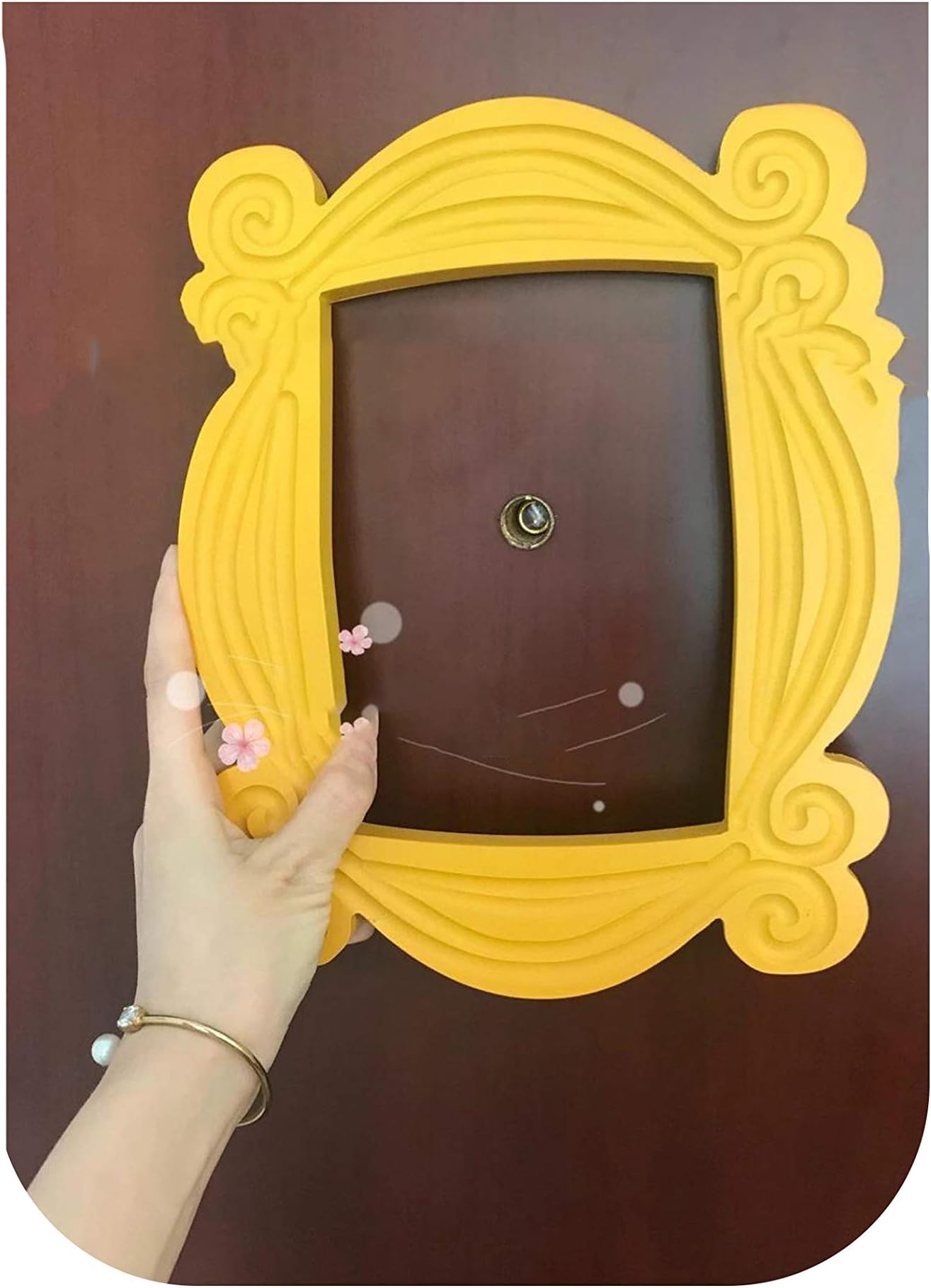 Xueli New Friends Frame TV Show Monica Photo Frame Door Yellow Very Good Finish Loveful,Color