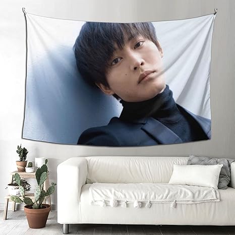 Amazon Co Jp 売れ行きがよい 松坂桃李 まつざかとおり 1 北欧ins風背景布 けタペストリー インテリア リビング かっこいい 人気 壁掛け 乙女心 ベッドルーム 宿舎 個性 改造する デコレーション 配置 ホーム キッチン