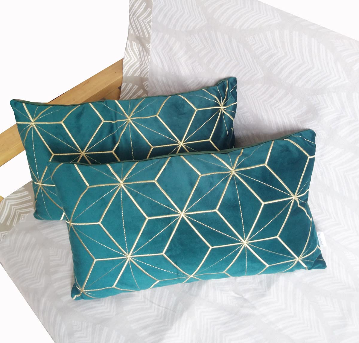 ZUODUTEX Green Embroidered Velvet Cushion Covers 30 x 50 Cm Pack of 2 Decorative Throw Pillow Cover Sofa Cushion Case Pillow Case