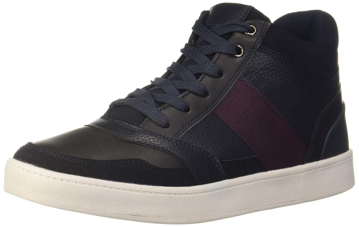 max footwear tilak nagar