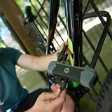 Yale YUL3/14/230/1 Maximum Defendor U Bike Lock Sold Secure Gold Black view 6