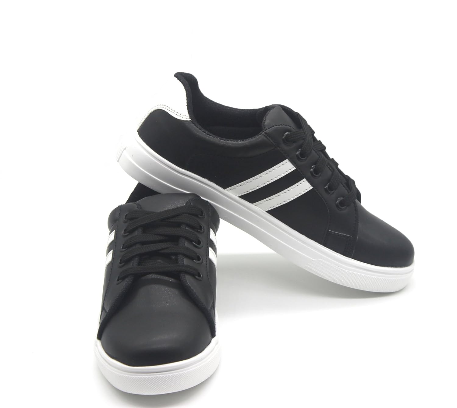 jynx fox sneakers for women