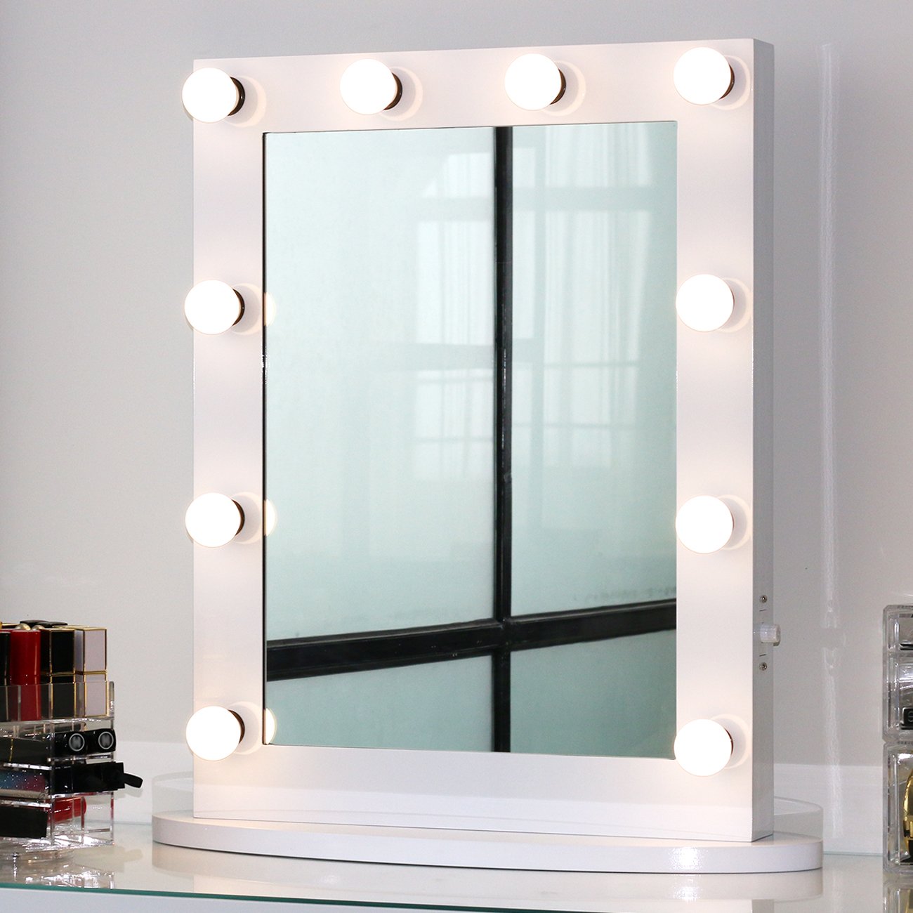 Best Hollywood Style Lighted Vanity Makeup Mirror With Outlet