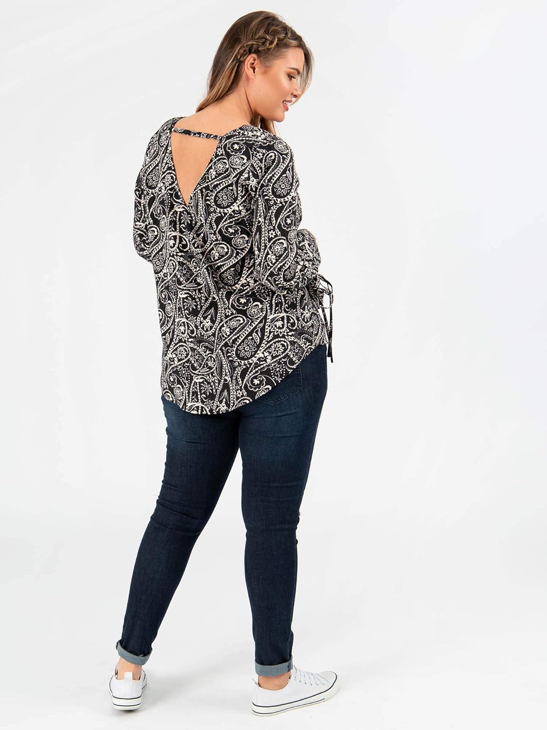 plus size jeans and a nice top