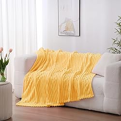 Linecooo Light Yellow Fleece Throw Blanket