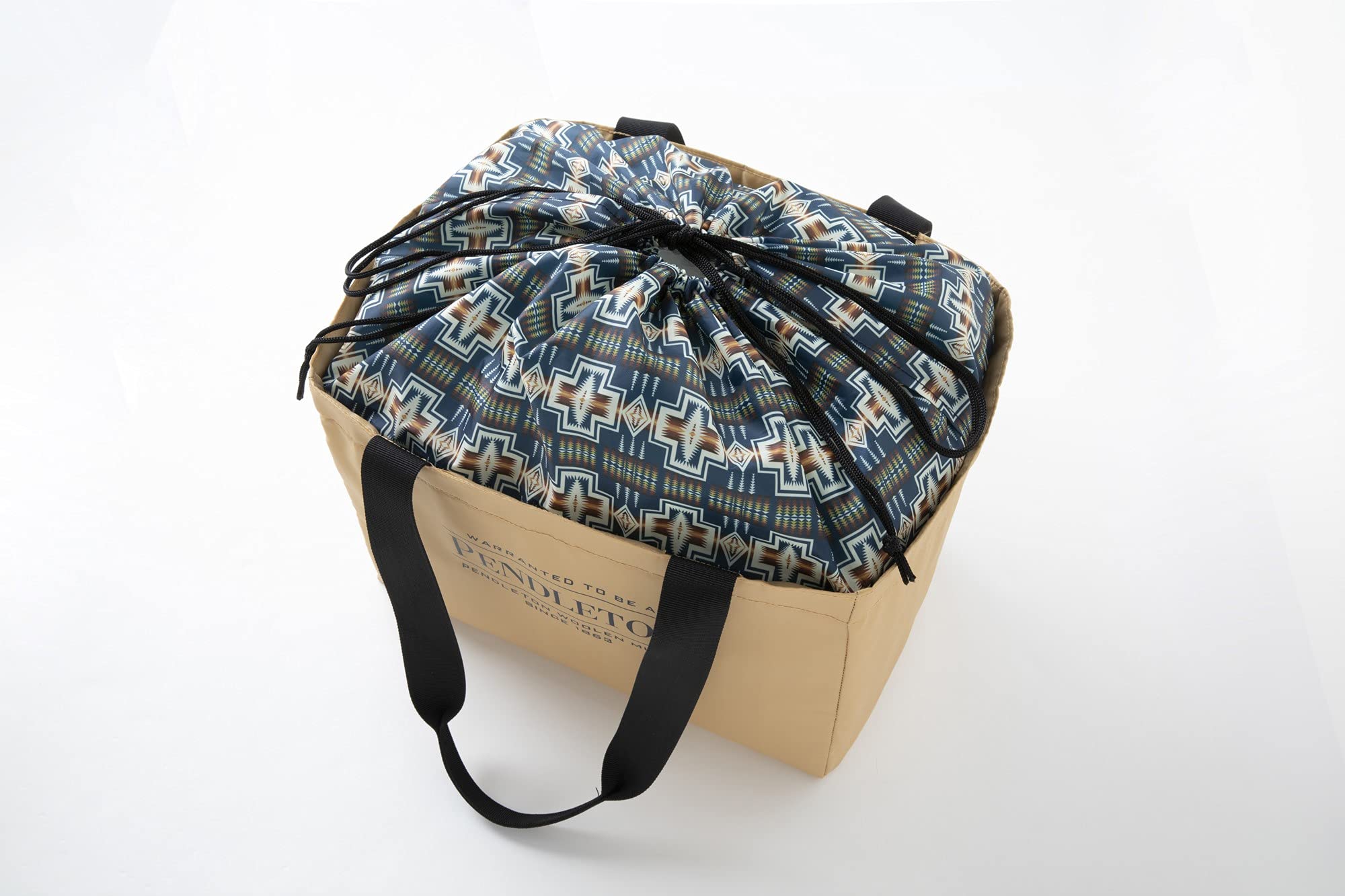 PENDLETON 保冷ができる BIG SHOPPING BAG BOOK BEIGE ver.：6/10発売 【ムック本付録】ペンドルトン ショッピングバッグ（ベージュ）Harding柄の巾着カバー