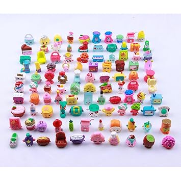 Ocamo 50pcs Fruit Family Figer Plush Random Cartoon Character Doll Action Figure Doll for Pretend Pl