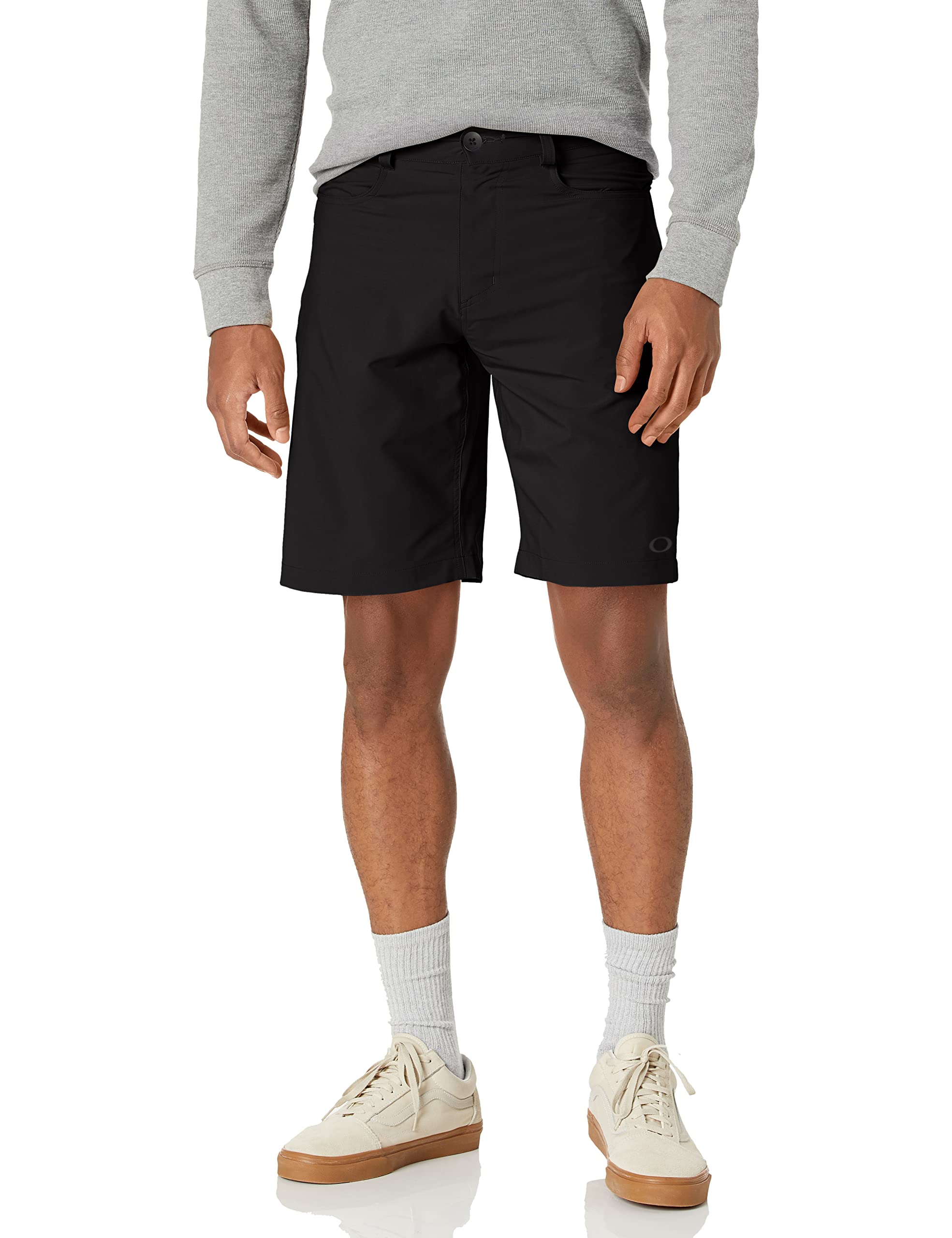 Oakley Men’s Standard Baseline Hybrid 21″ 2.0 Short, Blackout, 40