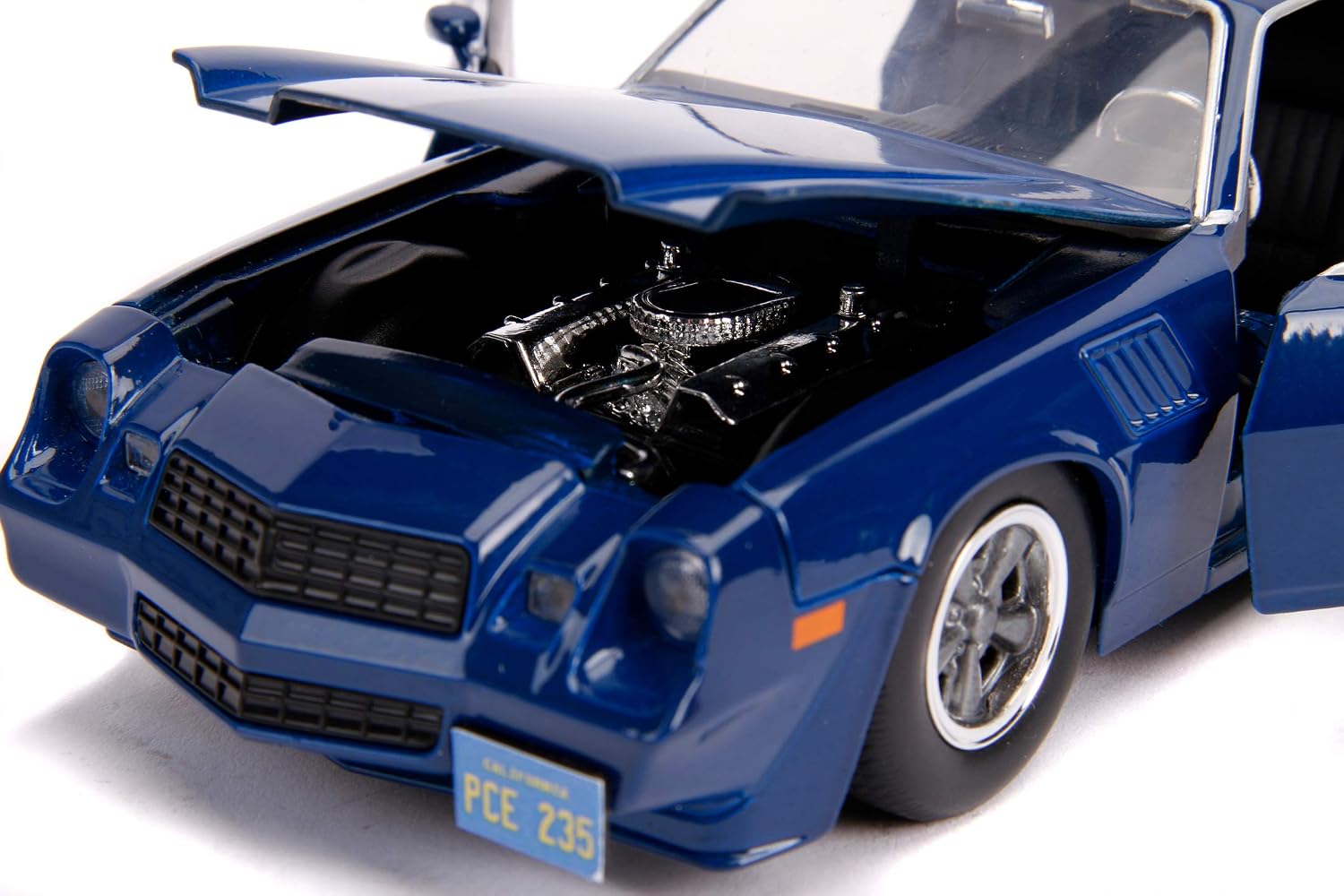 Jada Stranger Things - 1979 Chevy Camaro Z28-1:24, Blue, ca 20.32 cm x 8.89 cm x 6.35 cm - Image 5
